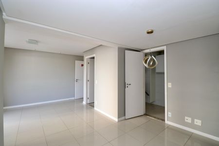 Apartamento para alugar com 78m², 2 quartos e 1 vagaSala