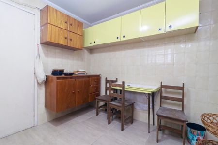 Casa para alugar com 200m², 3 quartos e 2 vagasCozinha