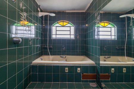 Casa para alugar com 200m², 3 quartos e 2 vagasSuíte - Banheiro