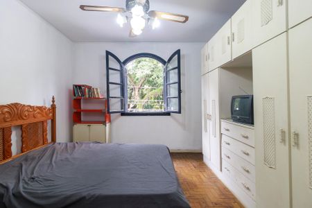 Quarto 1 de casa para alugar com 3 quartos, 200m² em Jardim Santo Amaro, São Paulo