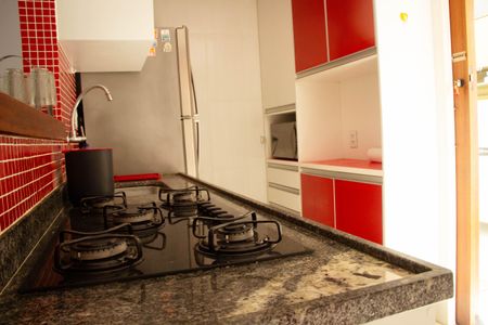 Cozinha de casa de condomínio para alugar com 2 quartos, 85m² em Ogiva, Cabo Frio