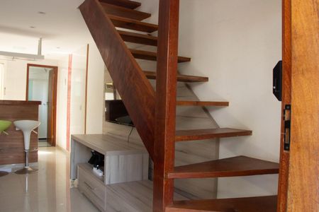 Casa de condomínio para alugar com 85m², 2 quartos e 2 vagassala