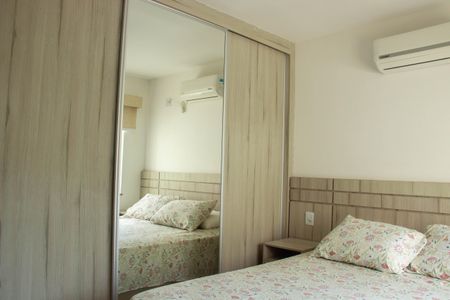 Casa de condomínio para alugar com 85m², 2 quartos e 2 vagasSuíte