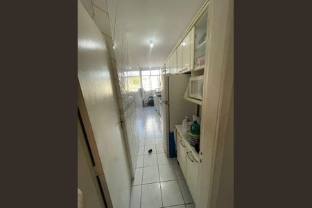 Apartamento para alugar com 72m², 2 quartos e 1 vagaCozinha