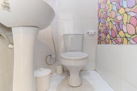 Apartamento à venda com 104m², 2 quartos e 1 vaga Apartamento à venda com 104m², 2 quartos e 1 vagaLavabo