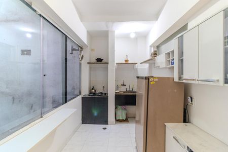 Apartamento à venda com 104m², 2 quartos e 1 vaga Apartamento à venda com 104m², 2 quartos e 1 vagaCozinha