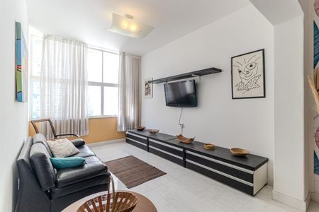 Apartamento à venda com 104m², 2 quartos e 1 vaga Apartamento à venda com 104m², 2 quartos e 1 vagaSala