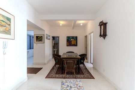 Apartamento à venda com 104m², 2 quartos e 1 vaga Apartamento à venda com 104m², 2 quartos e 1 vagaSala
