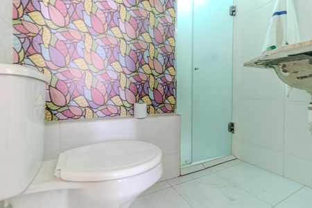 Apartamento à venda com 104m², 2 quartos e 1 vaga Apartamento à venda com 104m², 2 quartos e 1 vagaBanheiro
