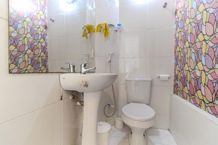 Apartamento à venda com 104m², 2 quartos e 1 vaga Apartamento à venda com 104m², 2 quartos e 1 vagaLavabo