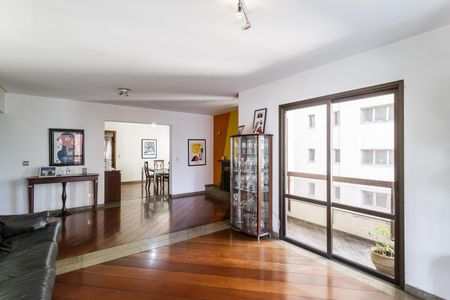 Sala de apartamento para alugar com 4 quartos, 216m² em Indianópolis, São Paulo
