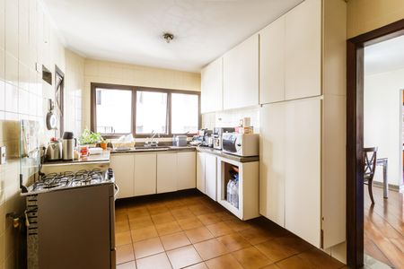 Apartamento à venda com 216m², 4 quartos e 3 vagas Apartamento à venda com 216m², 4 quartos e 3 vagasCozinha