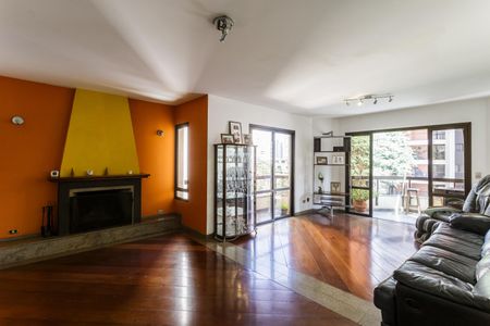 Sala de apartamento para alugar com 4 quartos, 216m² em Indianópolis, São Paulo