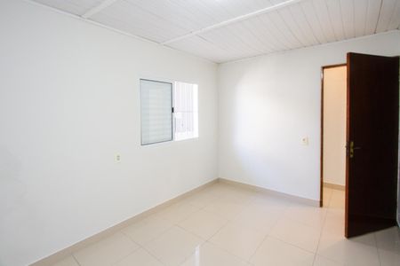 Casa para alugar com 50m², 1 quarto e sem vaga