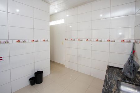 Casa para alugar com 50m², 1 quarto e sem vaga
