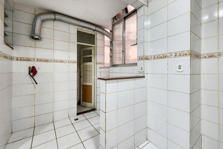 Apartamento à venda com 66m², 2 quartos e 1 vagaÁrea de Serviço 