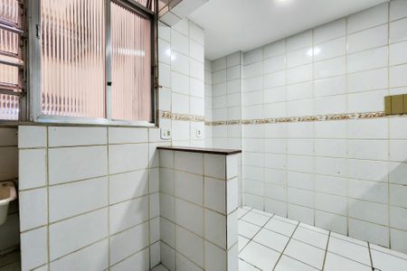 Apartamento à venda com 66m², 2 quartos e 1 vagaÁrea de Serviço 