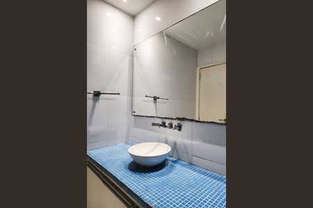 Apartamento à venda com 66m², 2 quartos e 1 vagaBanheiro 