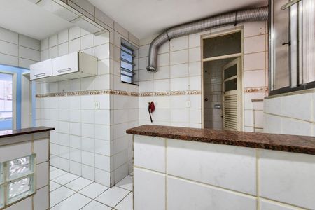 Apartamento à venda com 66m², 2 quartos e 1 vagaÁrea de Serviço 