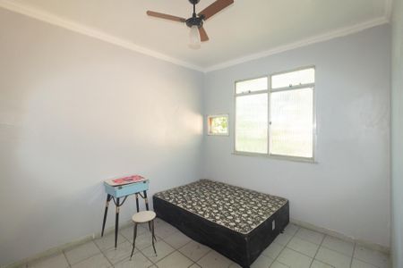 Quarto 1 de apartamento para alugar com 2 quartos, 50m² em Santa Cruz, Rio de Janeiro