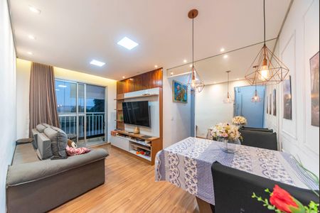 Sala de apartamento para alugar com 2 quartos, 43m² em Vila Homero Thon, Santo André