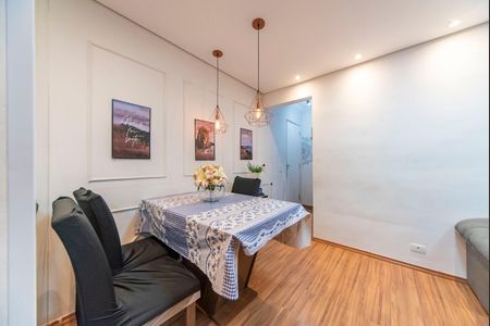Sala de apartamento para alugar com 2 quartos, 43m² em Vila Homero Thon, Santo André
