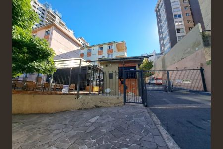 Apartamento à venda com 62m², 3 quartos e 1 vaga Apartamento à venda com 62m², 3 quartos e 1 vagaFachada