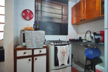Cozinha de apartamento à venda com 3 quartos, 62m² em Rio Branco, Porto Alegre