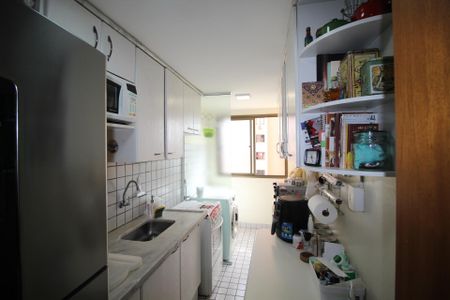 Apartamento à venda com 58m², 2 quartos e 1 vagaCozinha