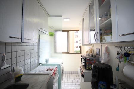 Apartamento à venda com 58m², 2 quartos e 1 vagaCozinha