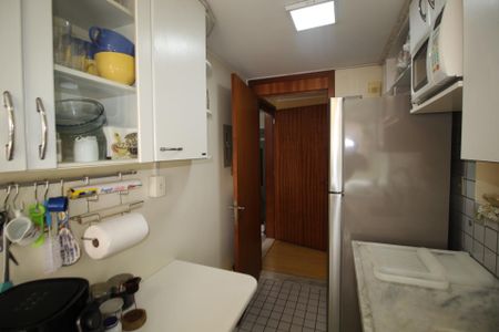 Apartamento à venda com 58m², 2 quartos e 1 vagaCozinha