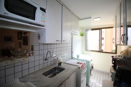 Apartamento à venda com 58m², 2 quartos e 1 vagaCozinha