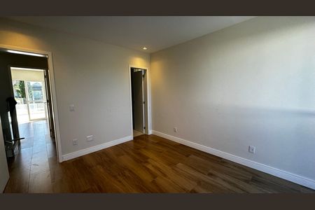 Casa de condomínio à venda com 273m², 4 quartos e 3 vagas Casa de condomínio à venda com 273m², 4 quartos e 3 vagasSuíte 3