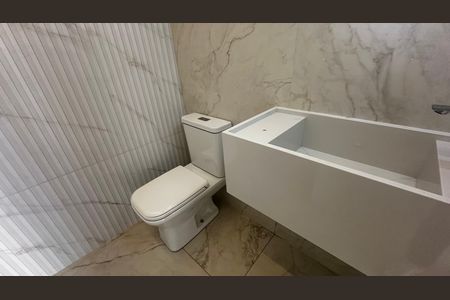 Casa de condomínio à venda com 273m², 4 quartos e 3 vagas Casa de condomínio à venda com 273m², 4 quartos e 3 vagasLavabo