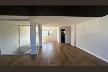 Casa de condomínio à venda com 273m², 4 quartos e 3 vagas Casa de condomínio à venda com 273m², 4 quartos e 3 vagasSalão