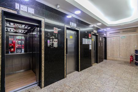 Studio para alugar com 25m², 1 quarto e sem vaga Studio para alugar com 25m², 1 quarto e sem vagaHall social