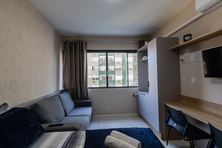 Sala/Quarto de kitnet/studio para alugar com 1 quarto, 25m² em Centro Histórico, Porto Alegre
