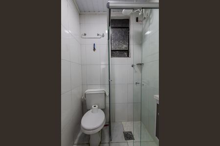 Banheiro de kitnet/studio para alugar com 1 quarto, 25m² em Centro Histórico, Porto Alegre
