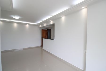 Apartamento para alugar com 79m², 2 quartos e 1 vagaSala