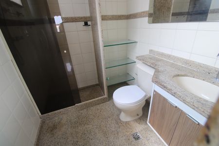 Apartamento para alugar com 79m², 2 quartos e 1 vagaBanheiro da suíte