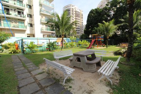 Apartamento para alugar com 79m², 2 quartos e 1 vagaÁrea comum - Playground
