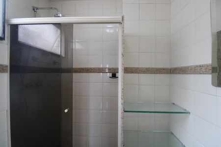 Apartamento para alugar com 79m², 2 quartos e 1 vagaBanheiro da suíte