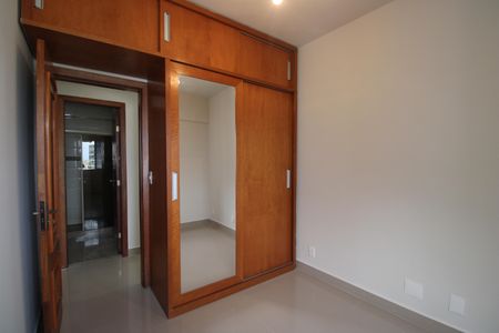 Apartamento para alugar com 79m², 2 quartos e 1 vagaQuarto