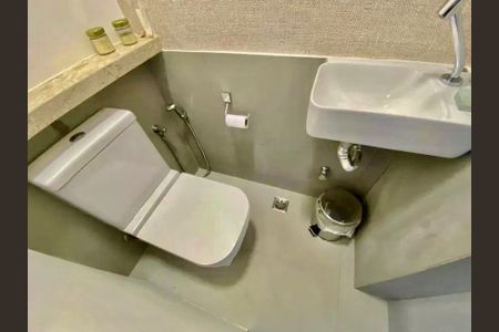 Apartamento à venda com 130m², 2 quartos e sem vaga