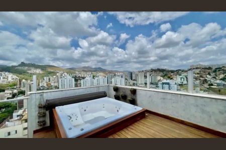 Apartamento à venda com 130m², 2 quartos e sem vaga