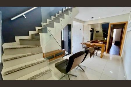 Apartamento à venda com 130m², 2 quartos e sem vaga