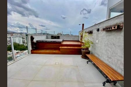 Apartamento à venda com 130m², 2 quartos e sem vaga
