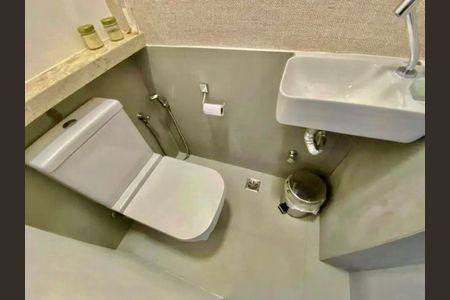 Apartamento à venda com 130m², 2 quartos e sem vaga