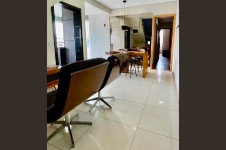 Apartamento à venda com 130m², 2 quartos e sem vaga