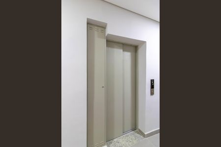 Apartamento para alugar com 48m², 2 quartos e sem vagaArea Comum - Elevador